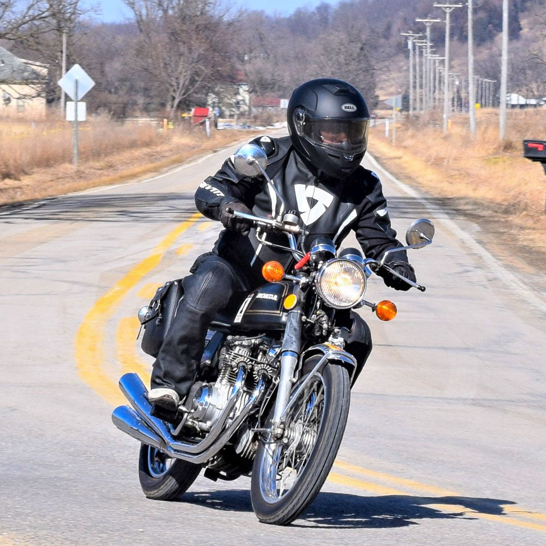 Five Basic Safety Tips All Motorcycle Riders Should Follow!