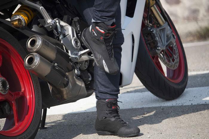 Top picks for Riding Boots this season