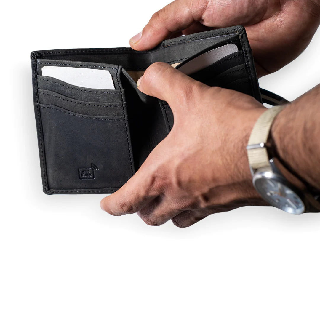 Carbonado Bifold E Plus Wallet - Black