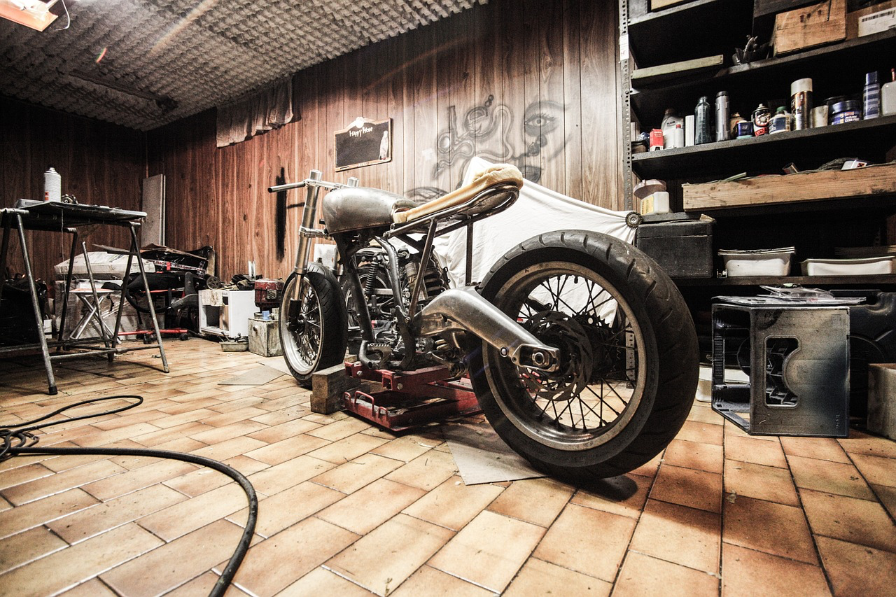 7 Must Have tools for your motorcycle