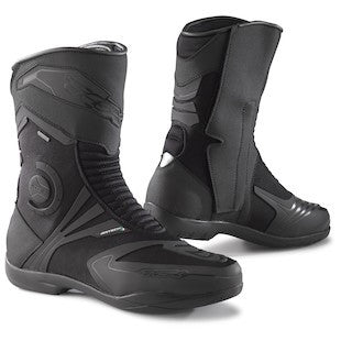 5 Things to Consider Before Buying Motorcycle Boots